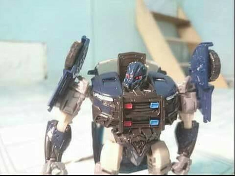 transformers last knight barricade toy